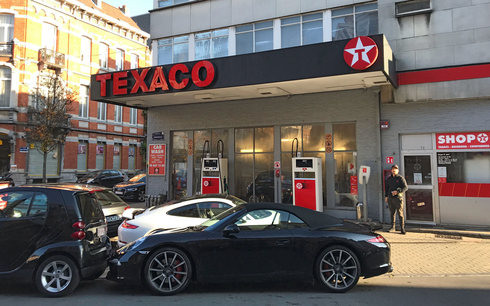 Car wash à la main